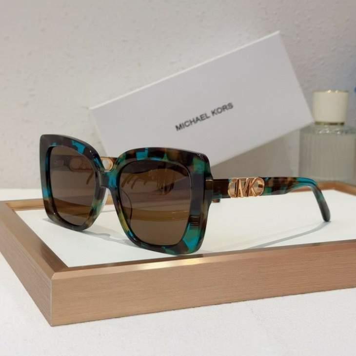 Picture of Michael Kors Sunglasses _SKUfw71187528fw